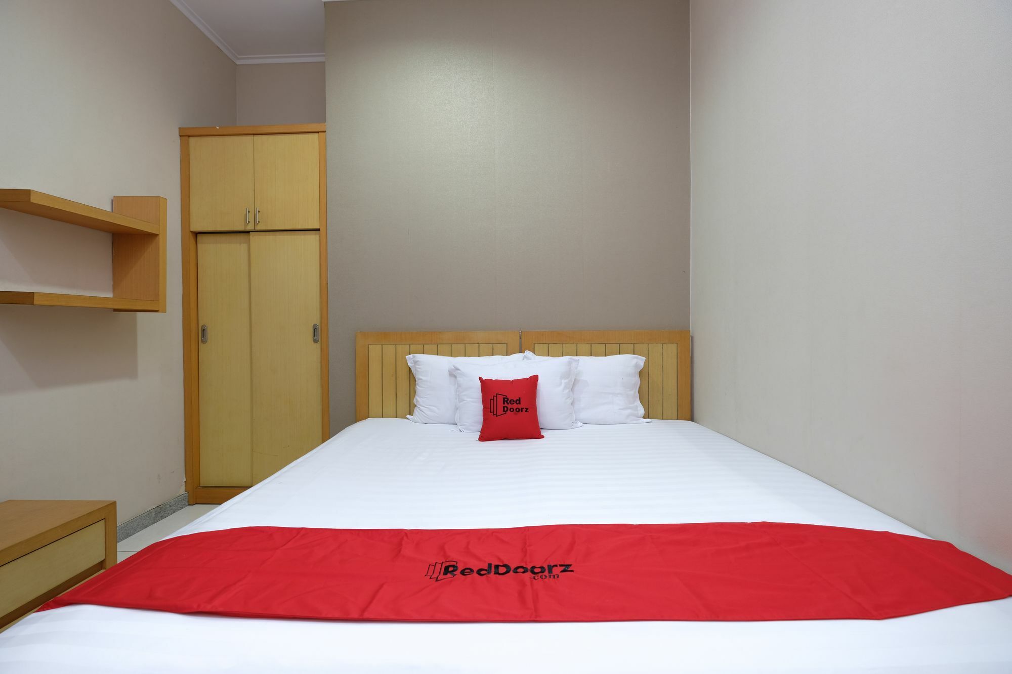 סמאראנג Reddoorz Plus Near Simpang Lima מראה חיצוני תמונה