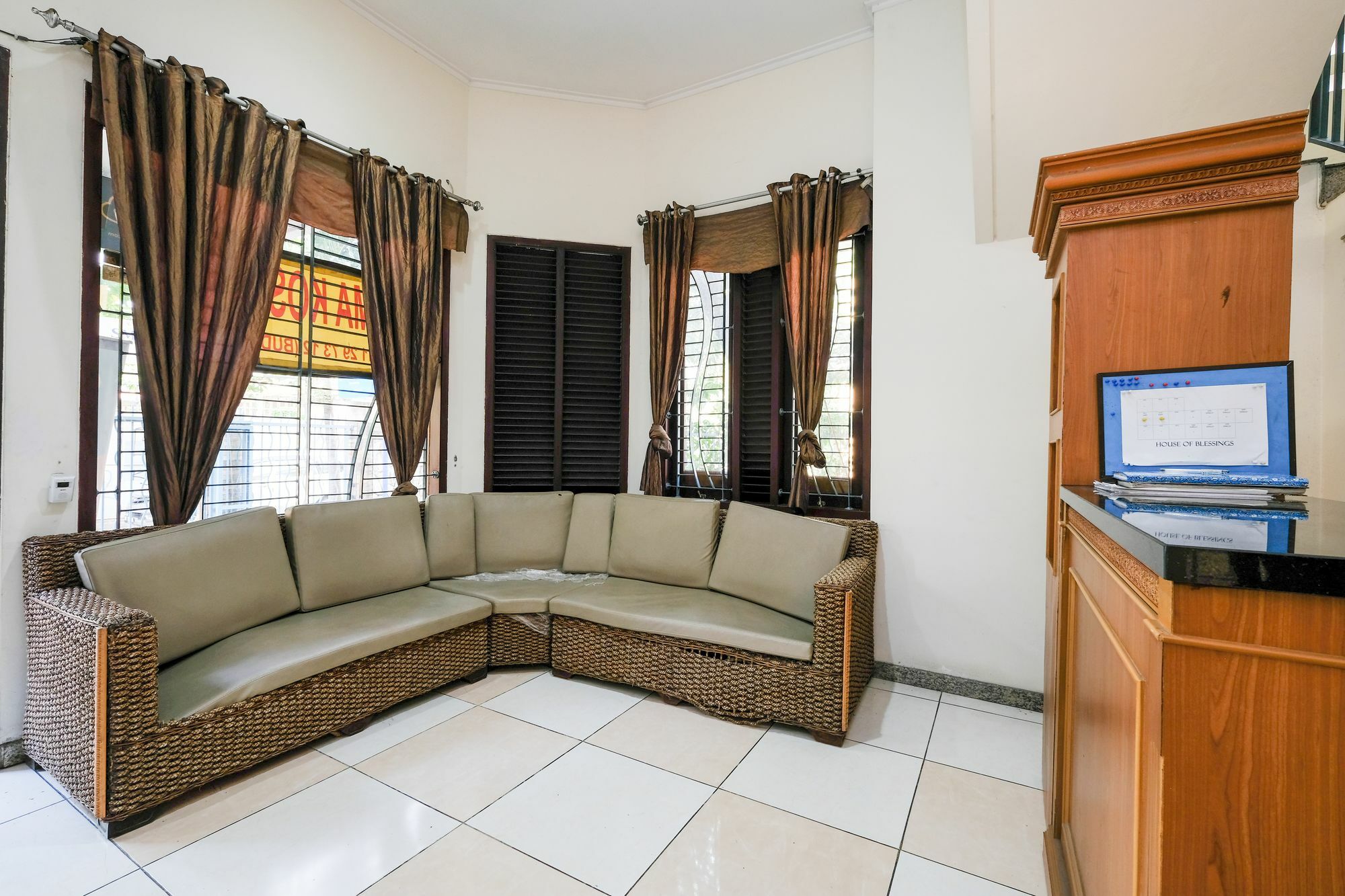סמאראנג Reddoorz Plus Near Simpang Lima מראה חיצוני תמונה